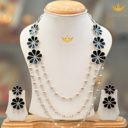 Thuriya Phul Necklace Set